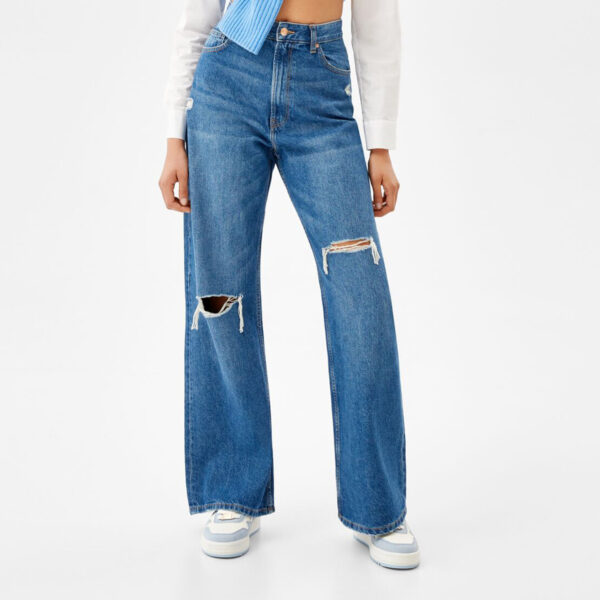 Ripped Wide-Leg ’90s Jeans
